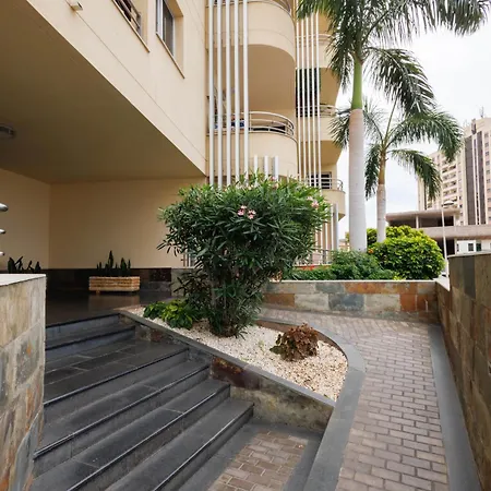 Modern 2 Bed Sea View Pool Access * أذيخي